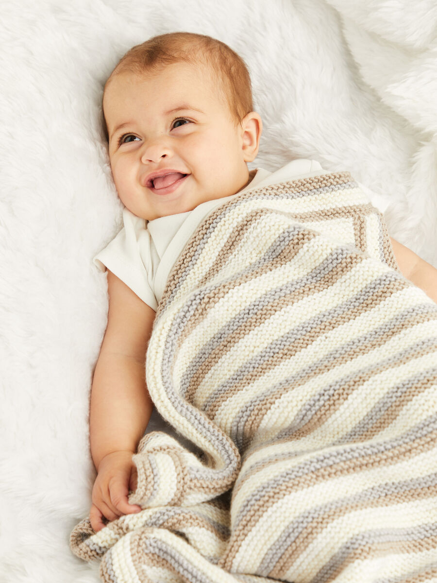 Snuggly Favourites - Sirdar 563