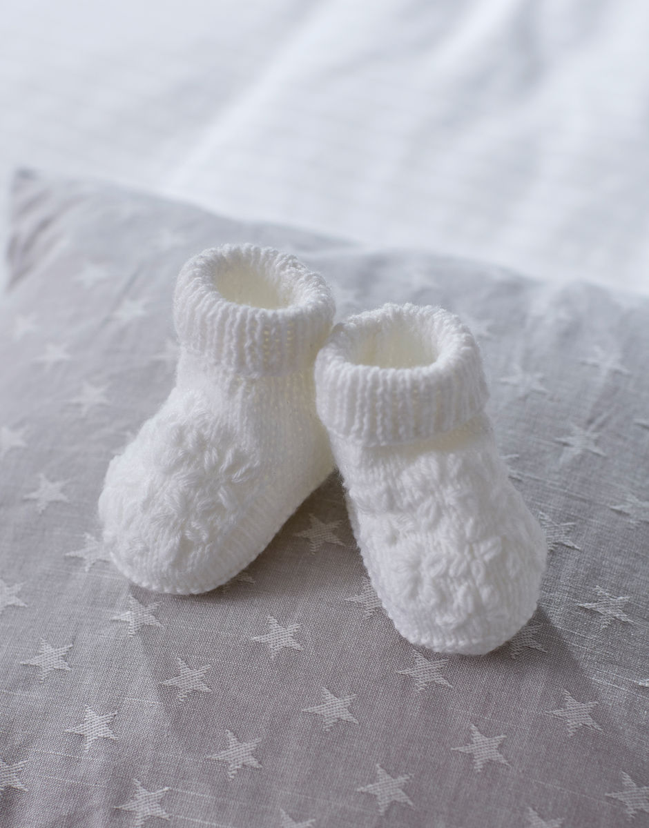 Snuggly Baby Whites - Sirdar 528
