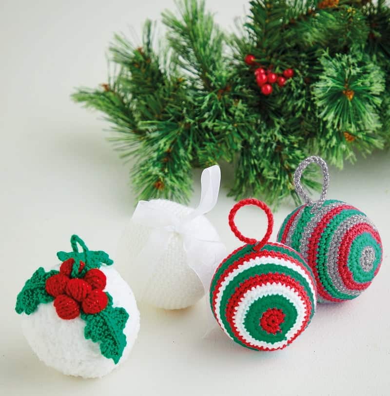 Christmas Selection Book - Sirdar 554