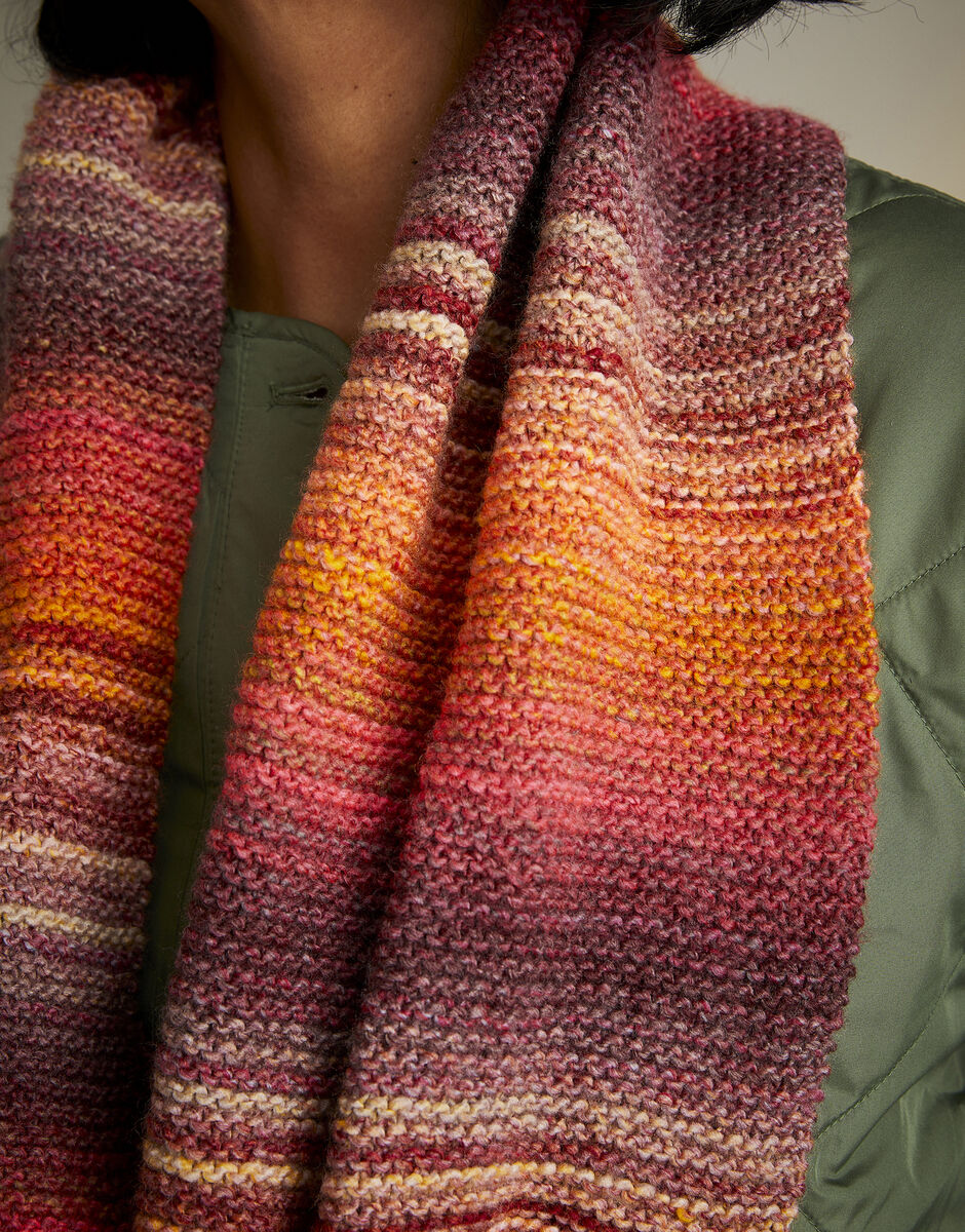 Sunset Stroll Snood in Jewelspun - Sirdar 10729
