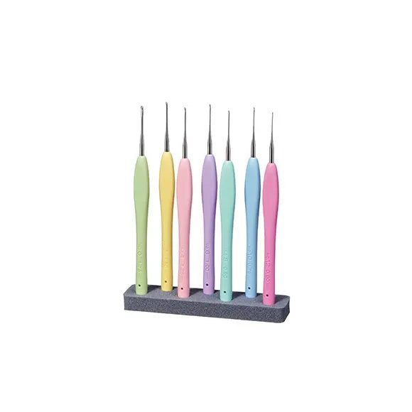 Clover Amour Crochet Hooks - Set of 7